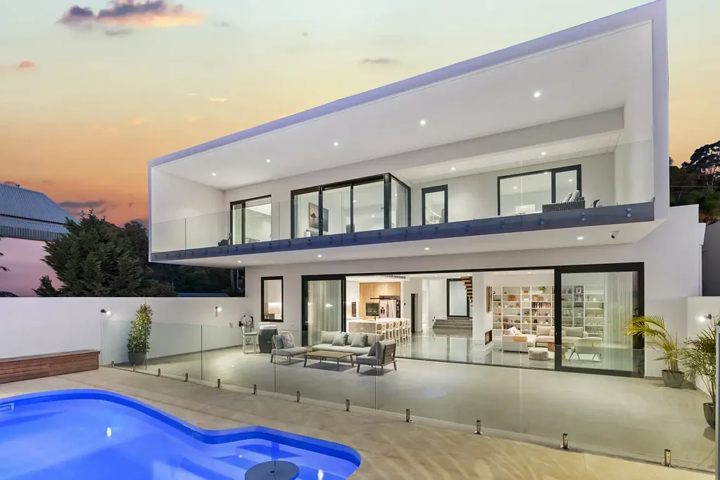 Lesmurdie 5chambre In a word: ELEVATION