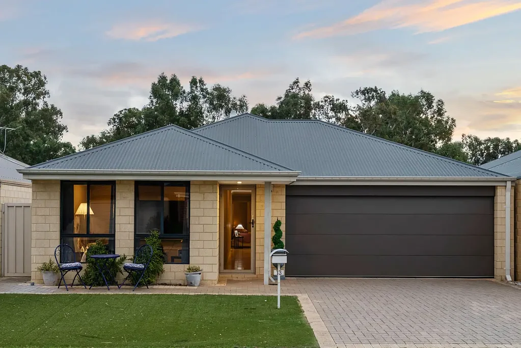 Wattle Grove 3房  Premium Style Meets Ultimate Convenience!