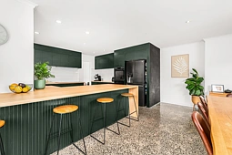 79 Montgomery Street, Sale