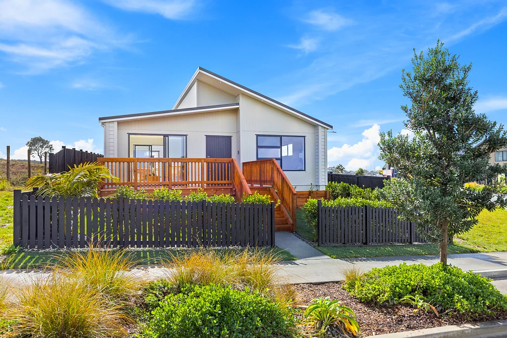 Orewa 4Kwarto Brand New - Upmarket Home - Afforable Price