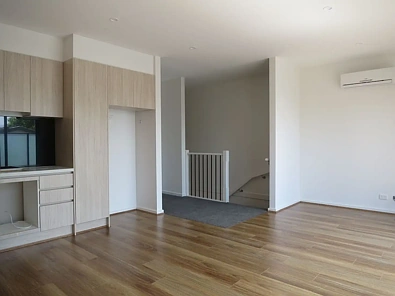 2 Aston Place, Bayswater, VIC 3153, 2 slaapkamers, 2 badkamers, Townhouse