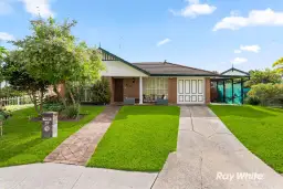 27 OAKTREE GR, Prospect