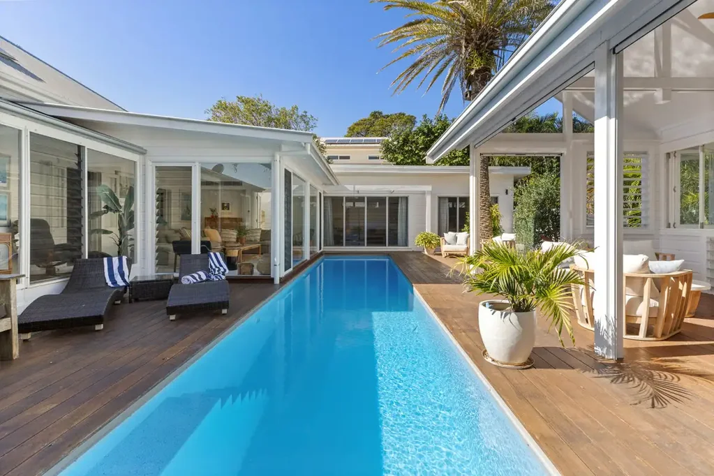 Byron Bay 7 Slaapkamer The Original Byron Bay Harbour Master’s Cottage reimagined.