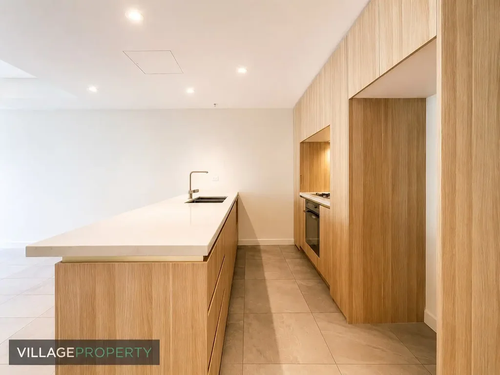 Spacious One Bedroom Plus Study Area Apartment in Haymarket