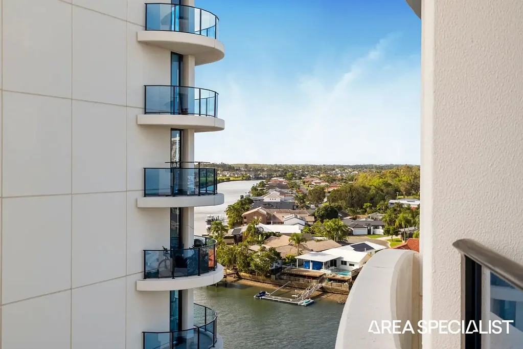 3810/5 Harbour Side Court, Biggera Waters, QLD 4216