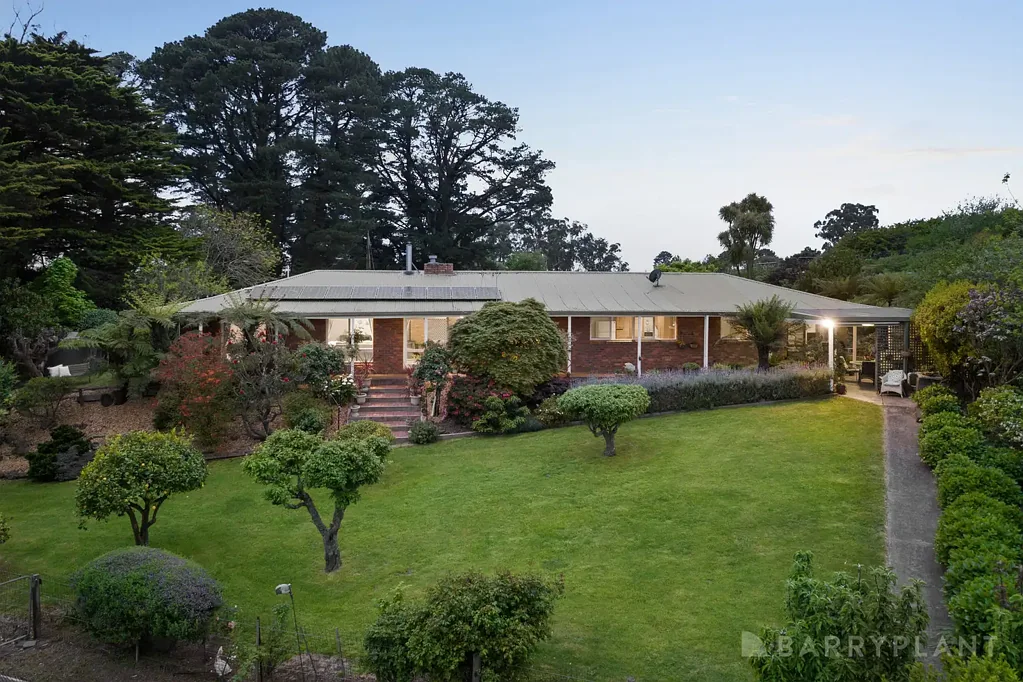67 Beaconsfield-Emerald Road, Emerald, VIC 3782