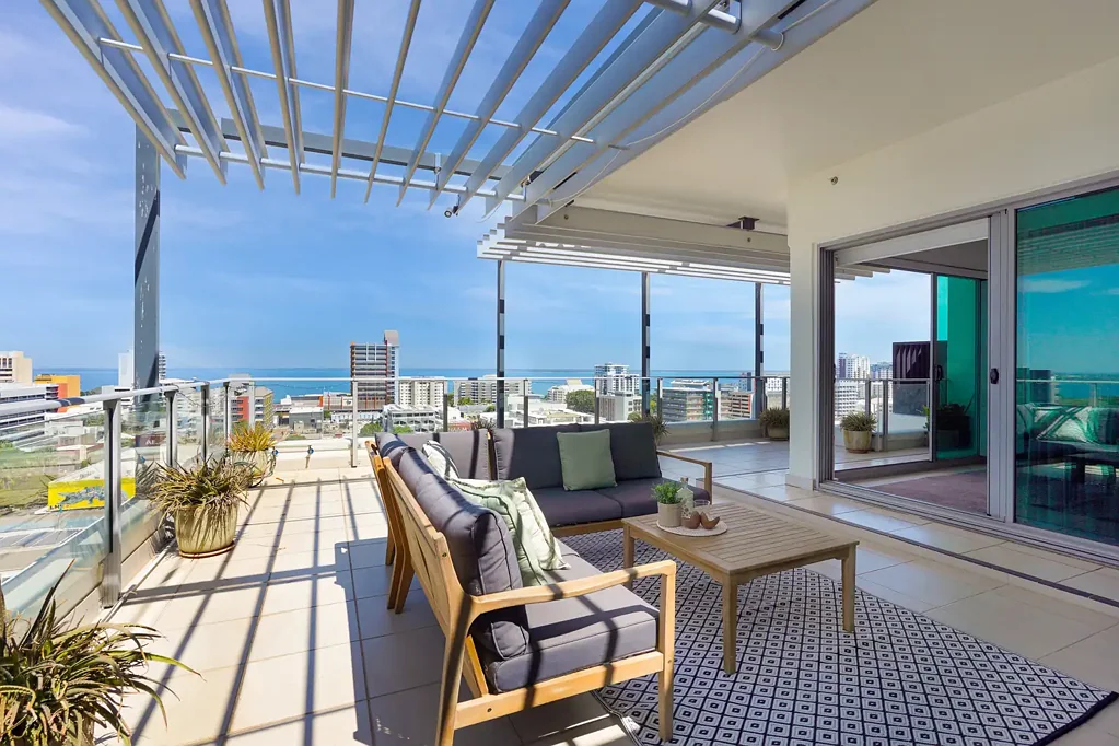 Darwin City 3침실 UNDER CONTRACT! Sky-High Luxury - Two-Level Penthouse with Unrivalled Views