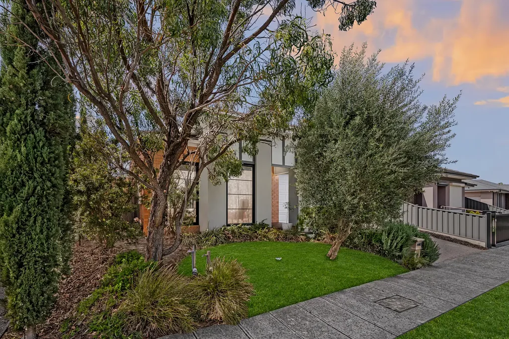 Epping 3Moenga Stylish, Sustainable & Perfectly Located Home