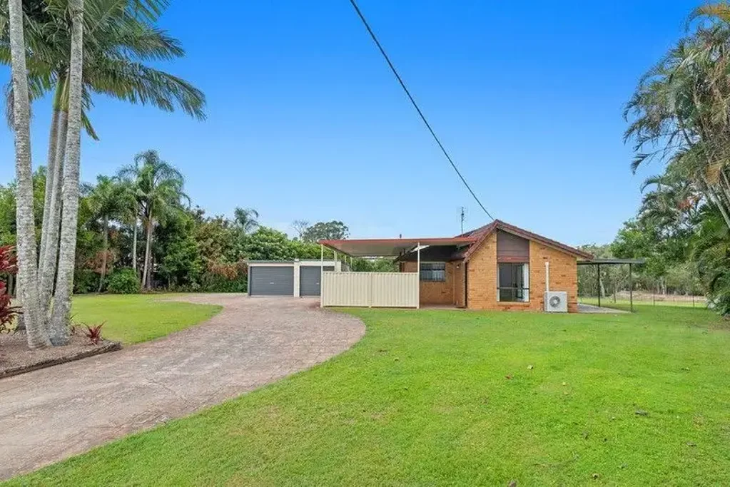 32 Peters Road, Glasshouse Mountains