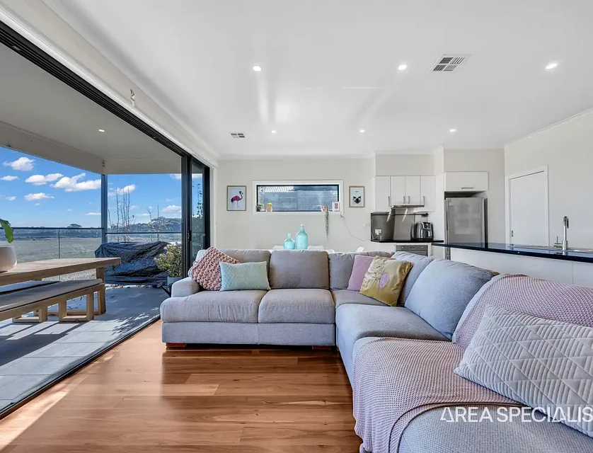 14 Nanton Close, Lara, VIC 3212, 4 Kuwarto, 2 Banyo, House