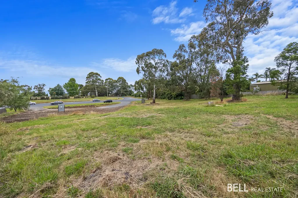 Woori Yallock Vacant Land with Space and Convenience