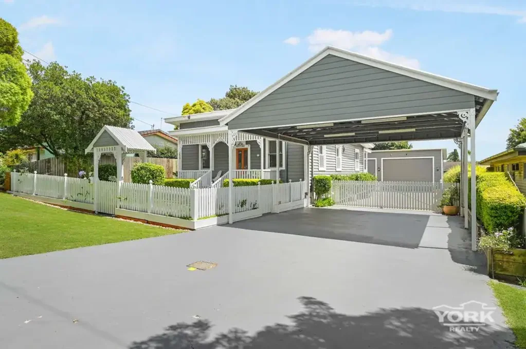 49 Bass Street, Centenary Heights, QLD 4350