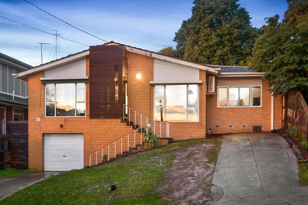 50 Valley Crescent, Glenroy, VIC 3046