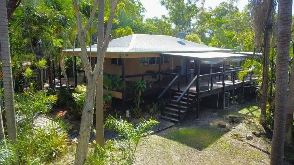 Mount Maria YOUR PRIVATE OASIS: 58.5 ACRES OF NATURAL BEAUTY & FRESHWATER FRONTAGE