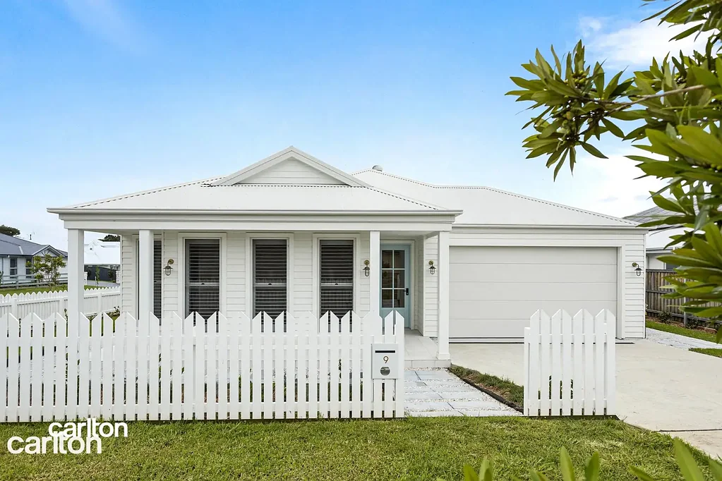 Balaclava 4Kwarto New Home with Premium Finishes & Contemporary Style