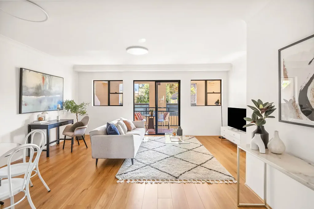 Annandale 1Moenga Peaceful oversized one-bedroom in the resort-style Piano Factory