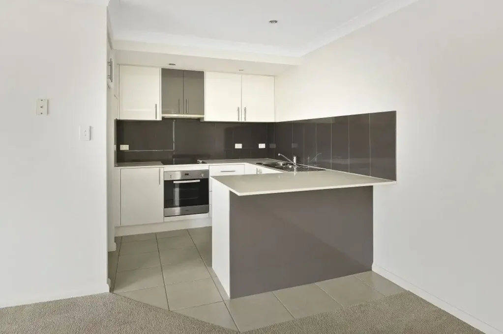 Tranquil Townhouse Close to Beach!