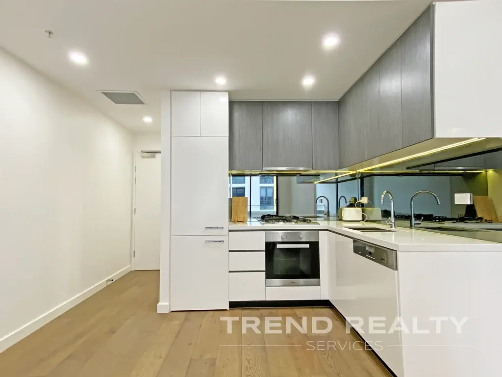 Fully Furnished! Spacious One Bedroom Apartment + Study Nook