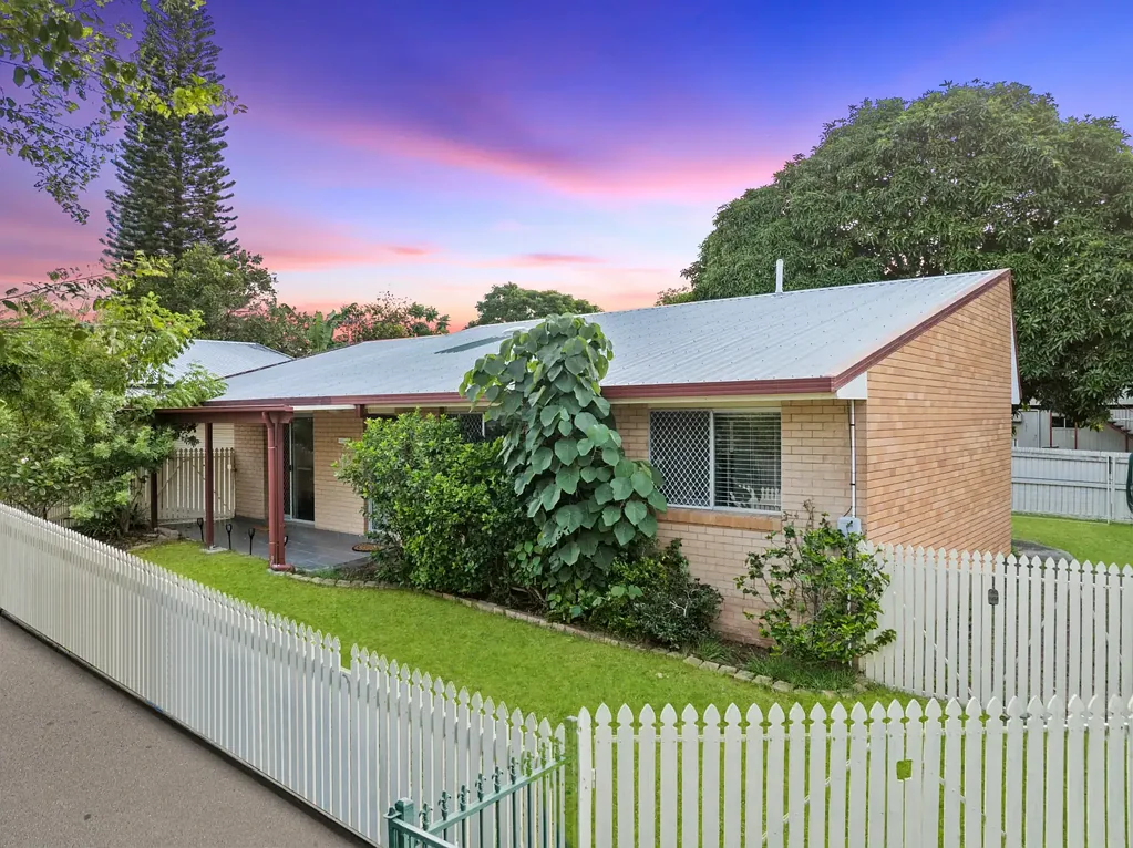 Neat & Tidy Townhouse in a Quiet, Convenient Location