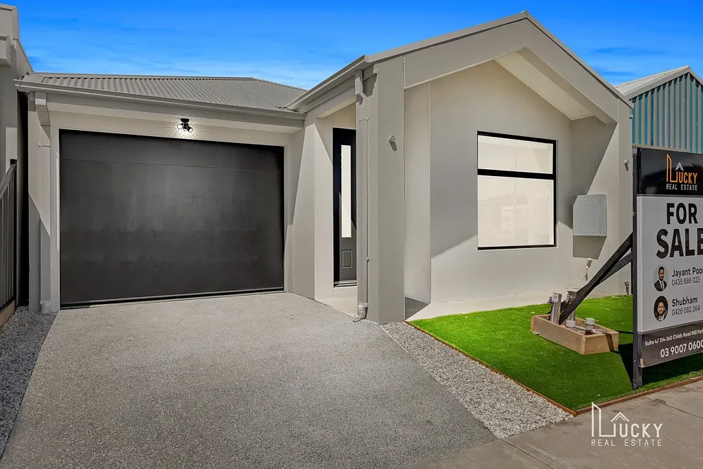 Craigieburn 3ห้องนอน Brand New! Custom Built! $10k First Home Buyer Grant Available!