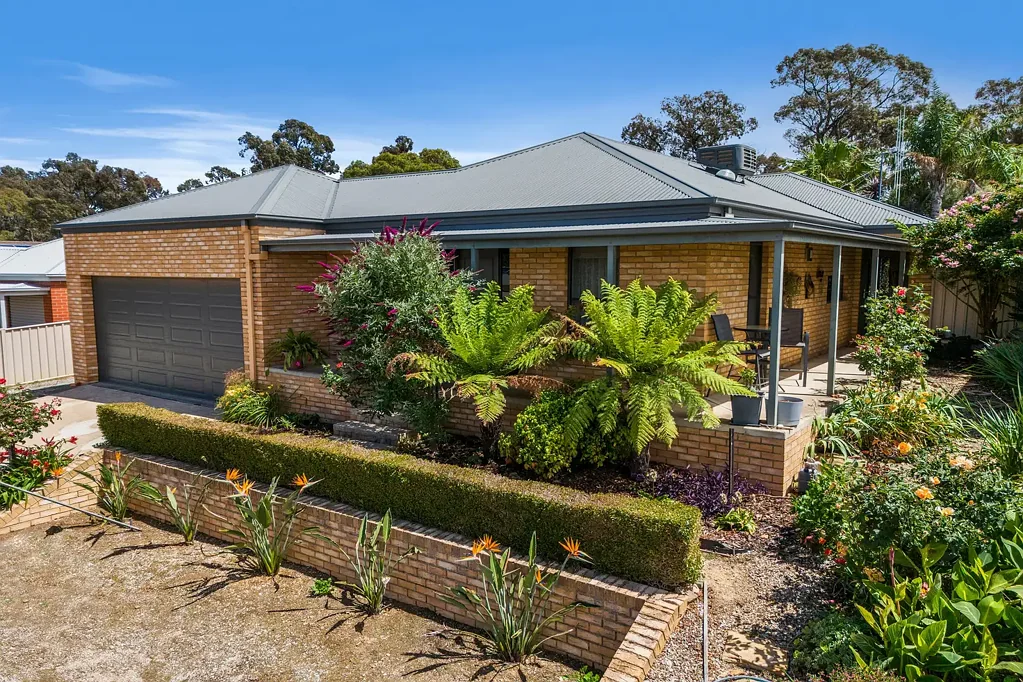 5 Alfreda Place, Golden Square, VIC 3555