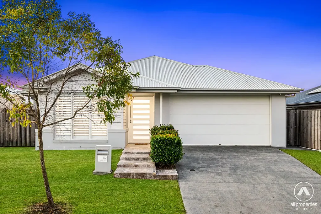 52 Hedge Lane, Greenbank, QLD 4124