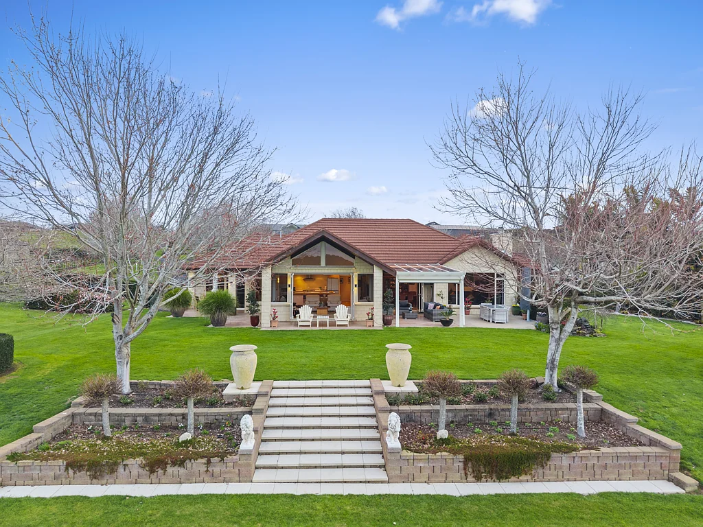 Pukekohe 4Phòng ngủ The prestigious Golden Mile lifestyle