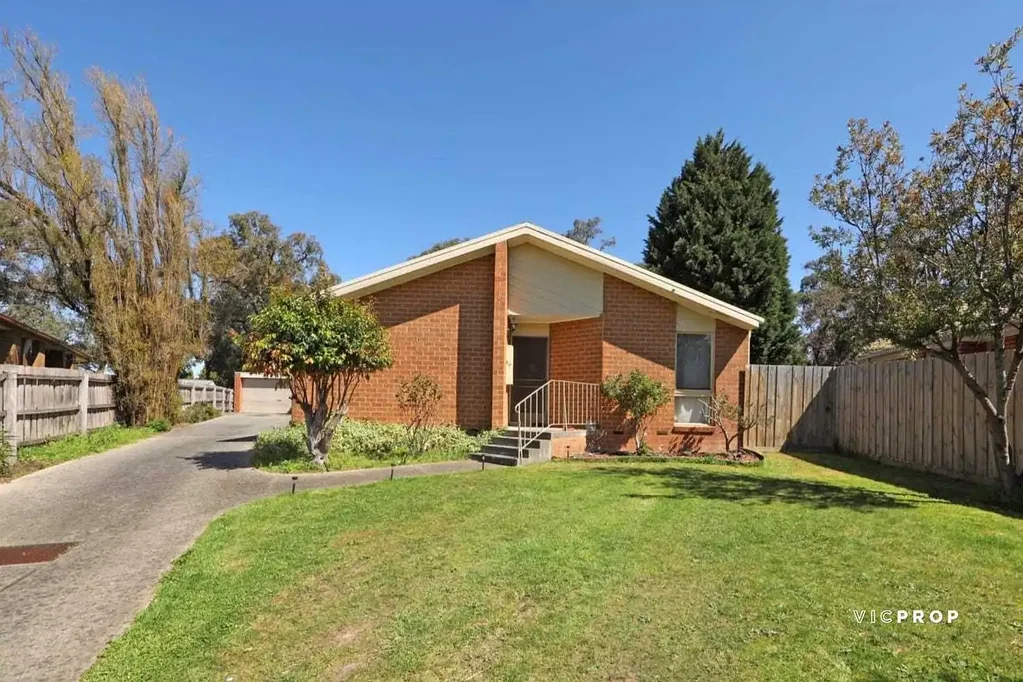 Comfortable Living in a Prime Rowville Location