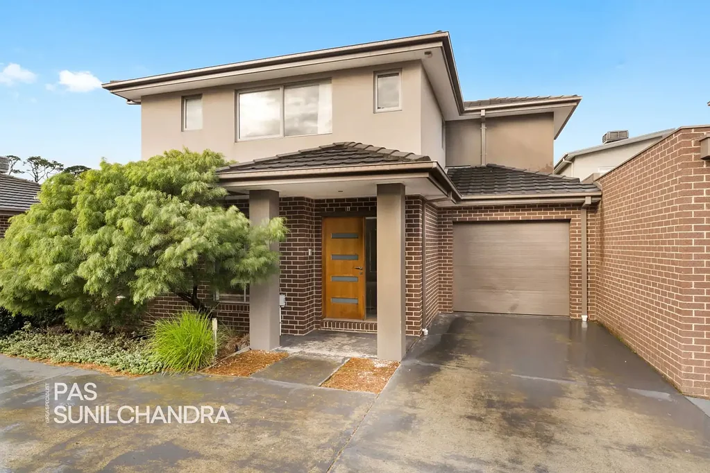 Comfortable Family Living in a Convenient Hampton Park Location