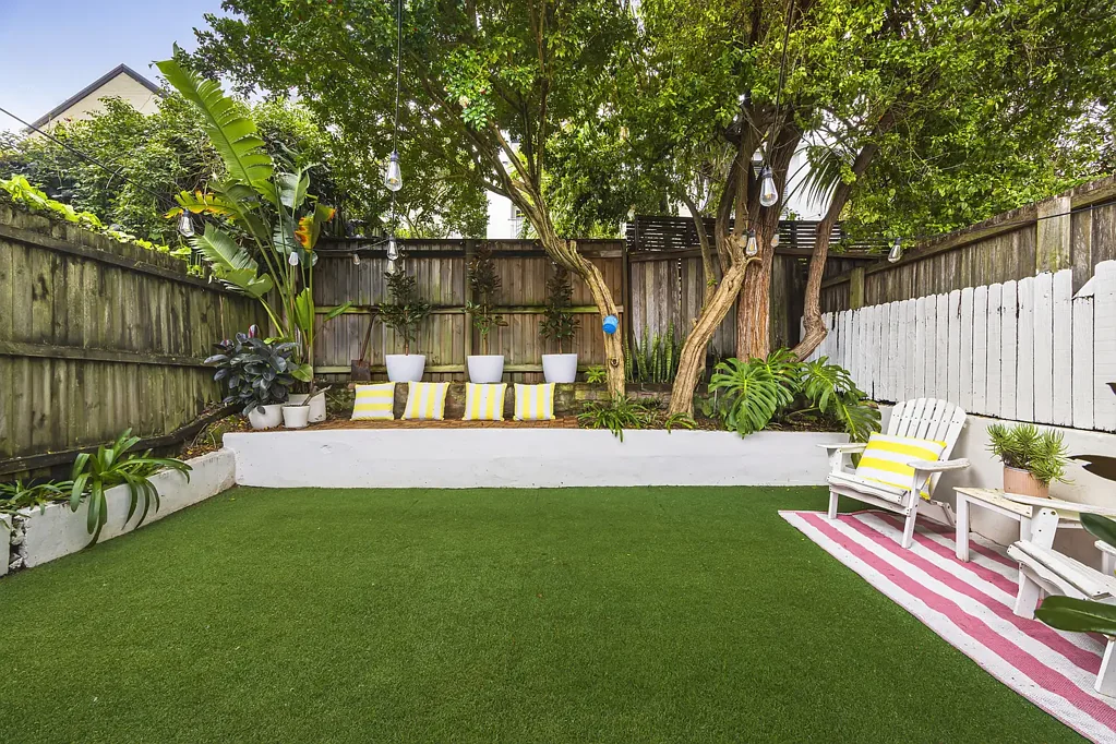Bondi Junction 2બેડરૂમ A Sun-Filled Semi With A DA-Approved Upside