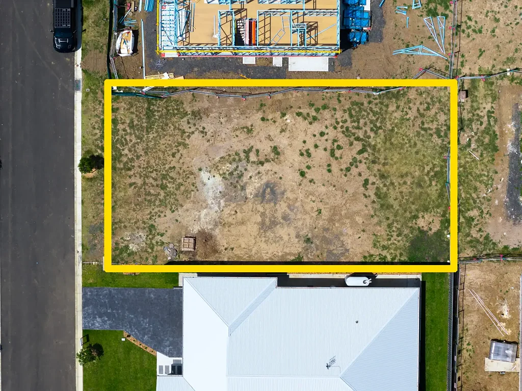 19 Spitfire Street, Badagarang, NSW 2540