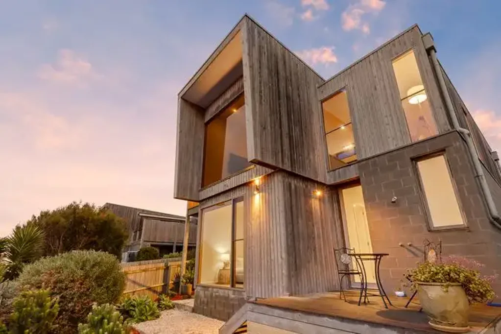 Ocean Grove 3房  Amazing views, stylish abode and plenty of space!