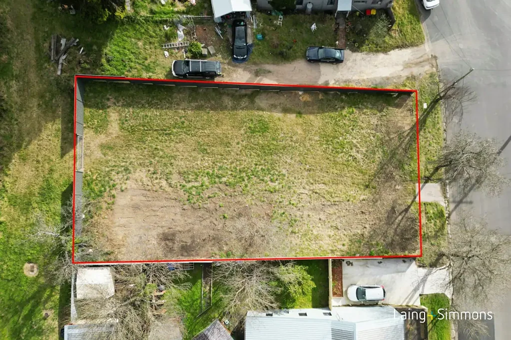 Lithgow  Elevated North Facing Block With DA Approval for Duplexes