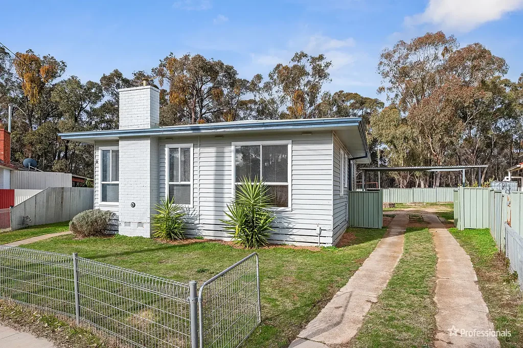 26 Porter Avenue, Maryborough, VIC 3465