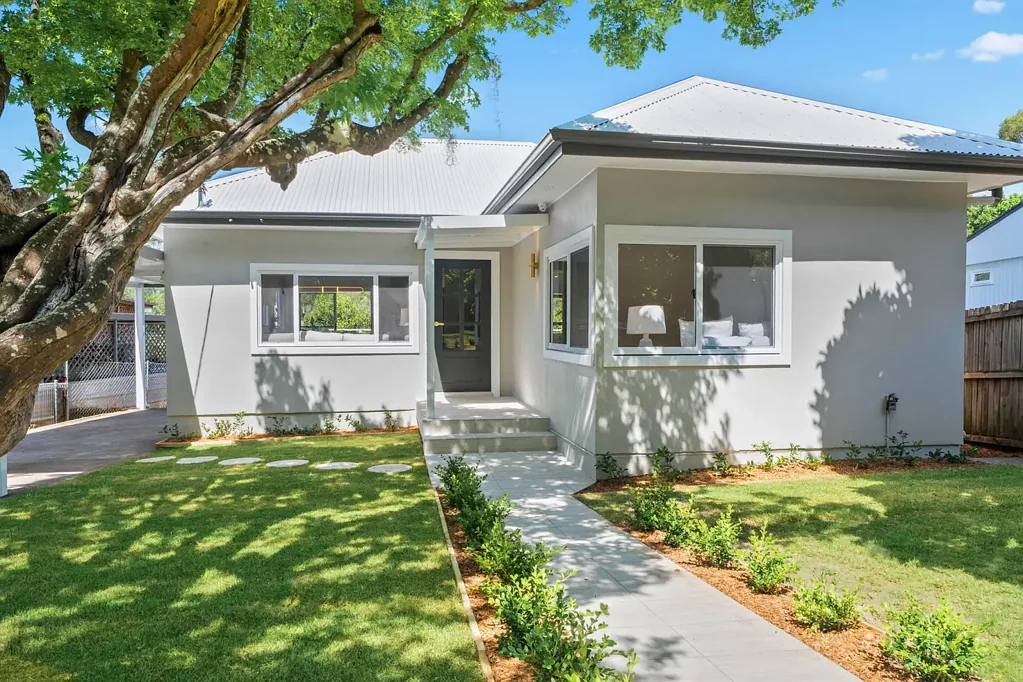 Berowra Heights 4ਬੈੱਡਰੂਮ Completely renovated designer home in a peaceful setting