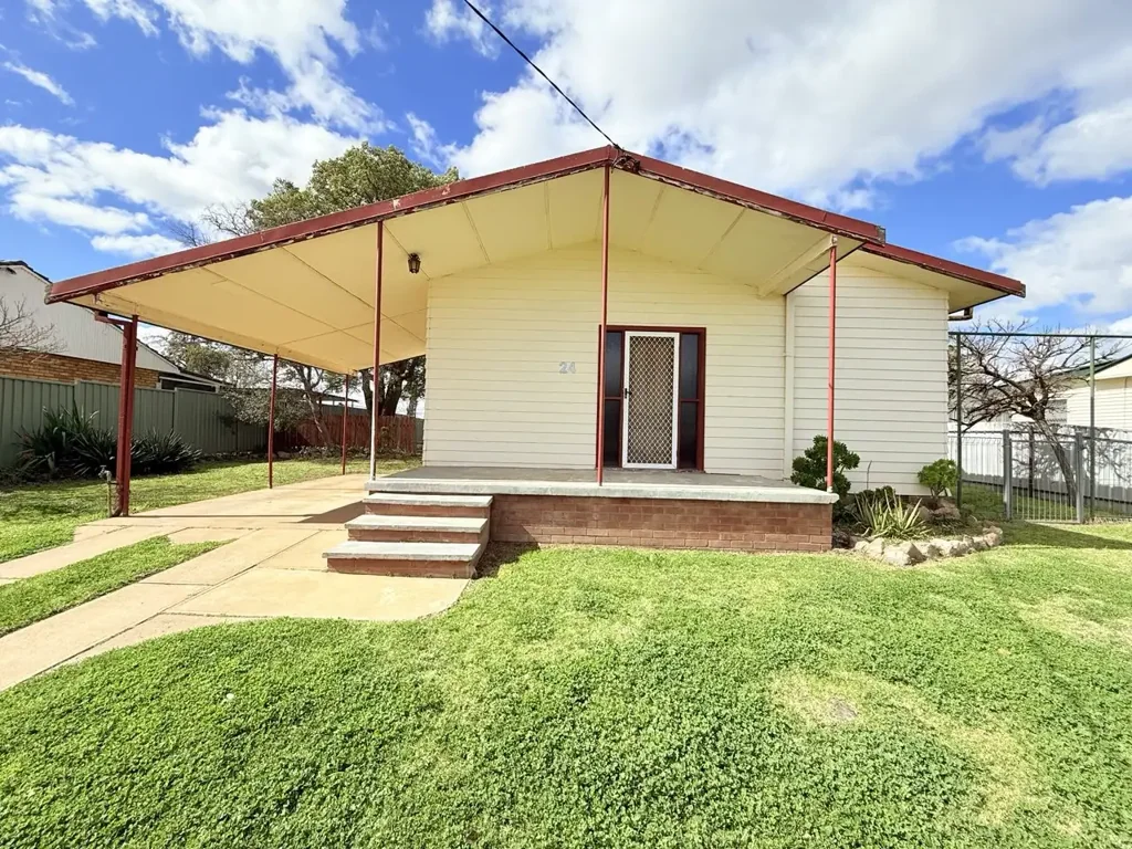 Ray White Condobolin - (02) 6895 3364