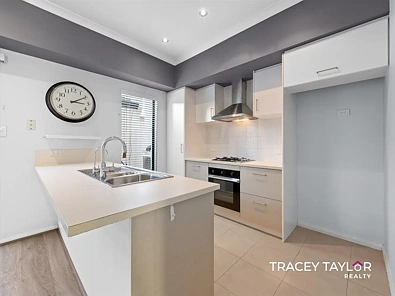 4 Metro Boulevard, Clarkson, WA 6030, 2房, 2浴, House