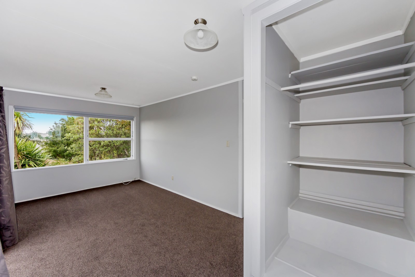 2 Toroa Street, Torbay, Auckland - North Shore, 2 Schlafzimmer, 1 Badezimmer