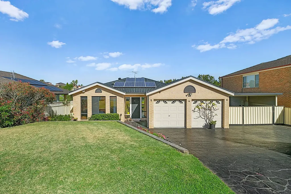 Raymond Terrace 4Moenga A HOME FULL OF HEART, COLOUR & FAMILY COMFORT!