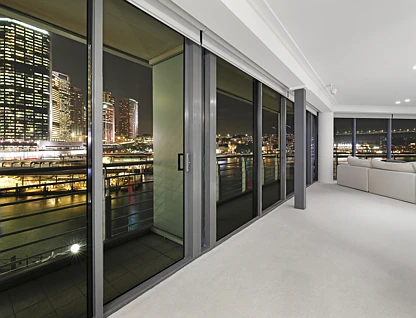 24/7 Macquarie Street, Sydney, Sydney CBD, 3房, 3浴, Apartment