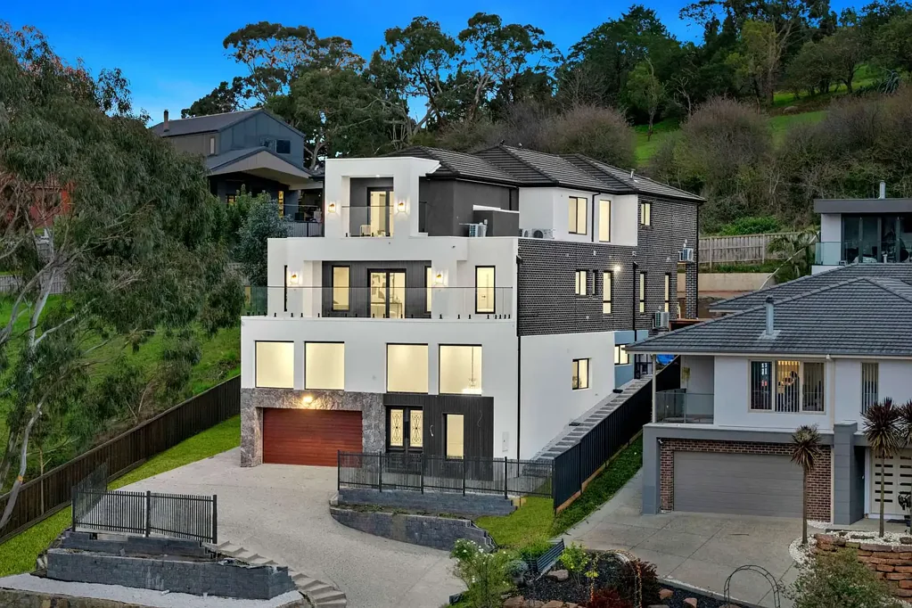 Berwick 6ห้องนอน A Brand New Four-Level Architectural Masterpiece with Unrivalled Luxury & Panoramic Views
