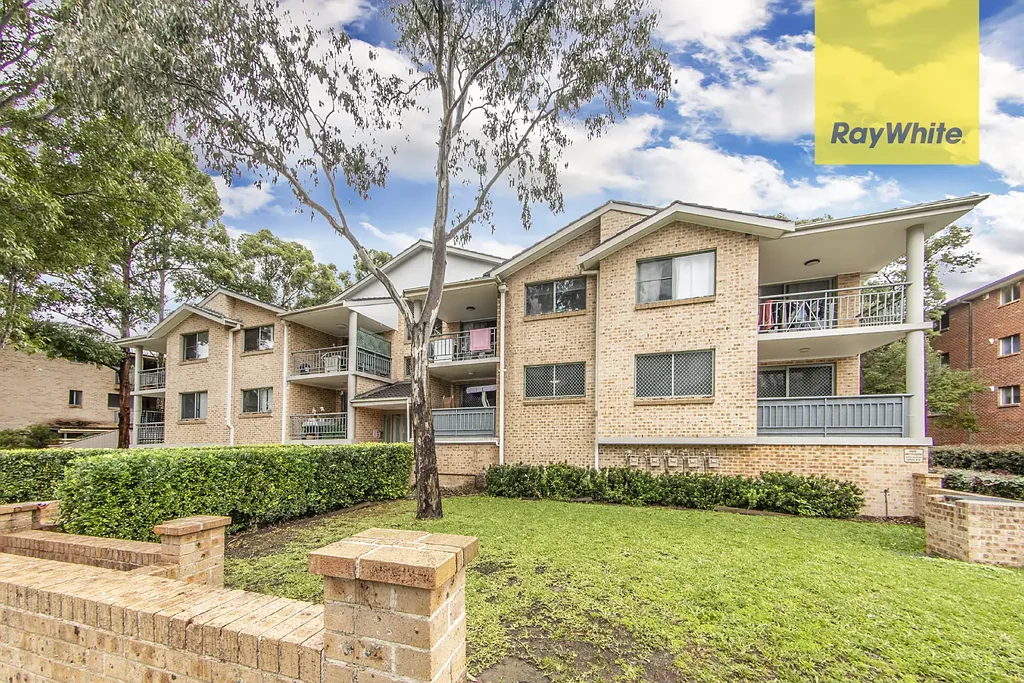 Stylish & Spacious 2-Bedroom Apartment in a Prime Pendle Hill Location