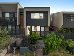33 Butterworth Street, Cameron Park