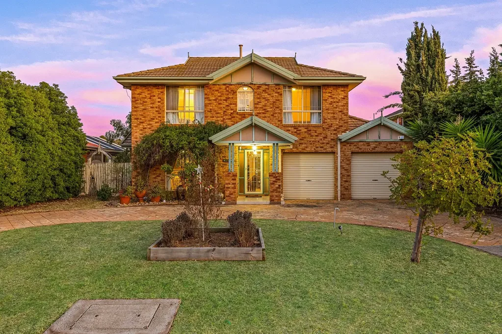39 Golden Way, Hillside, VIC 3037