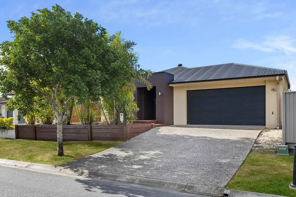 19 Waterway Crescent, Murrumba Downs, QLD 4503