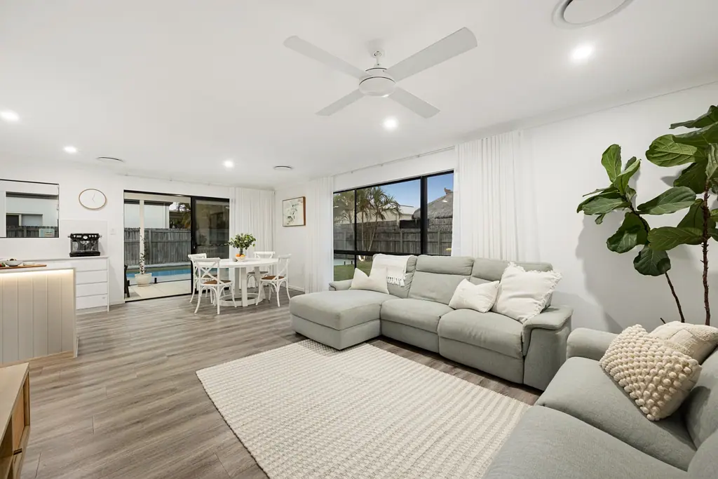 2 Antilles Street, Parrearra, QLD 4575