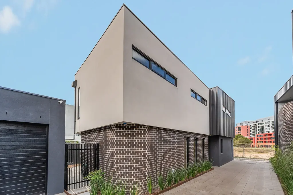 Brunswick West 4Kwarto Modern Family Home in a Quiet Brunswick West Setting
