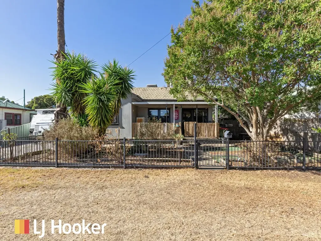 32 Gunnedah Road, West Tamworth, NSW 2340