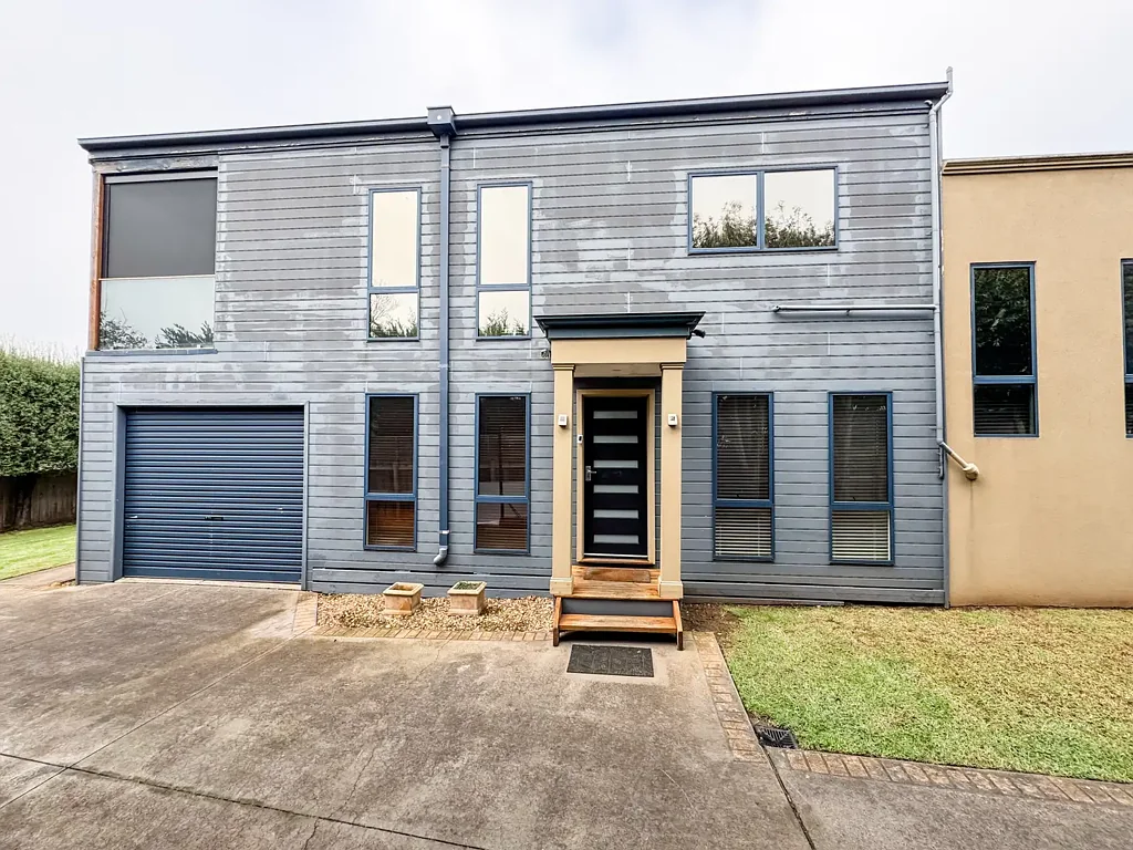Beautifully Presented Family Home.