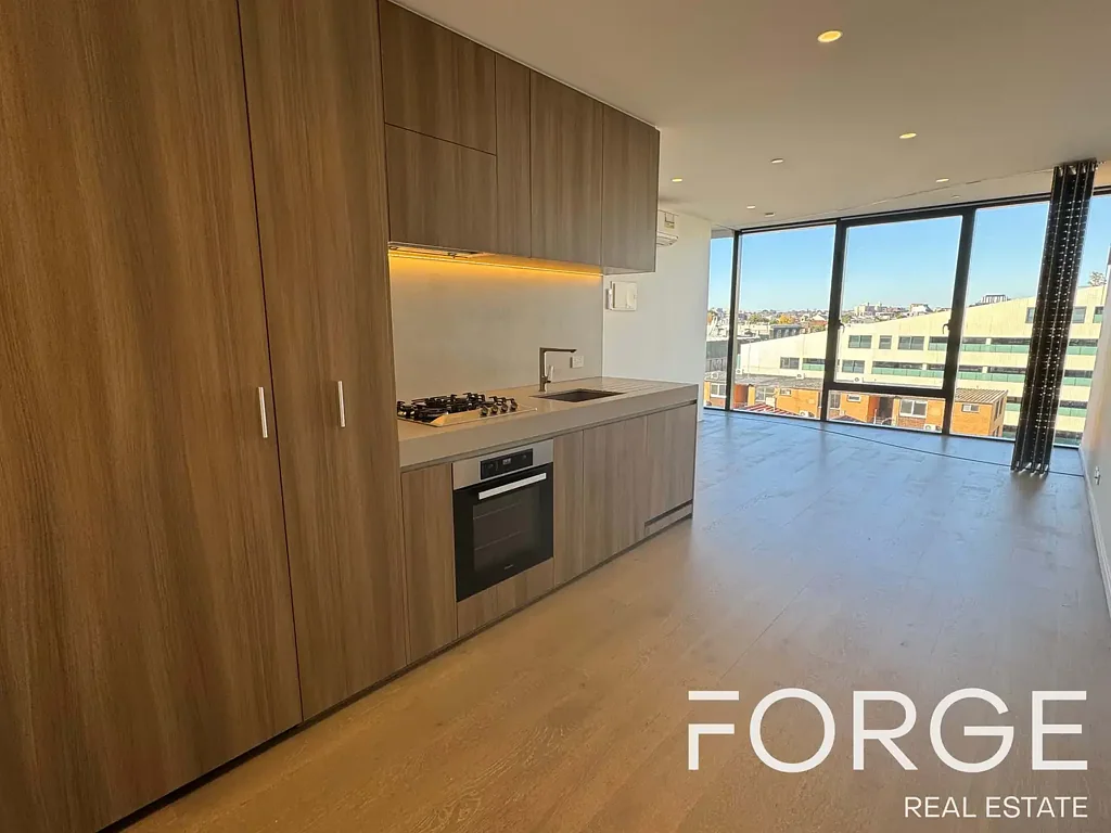 Spacious Single Bedroom Apartment At St. Boulevard